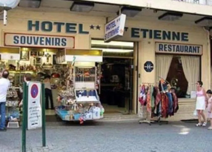 Saint Etienne Hotell 3*