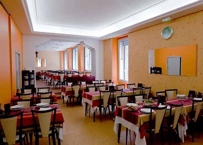 Hotell Saint Etienne Lourdes
