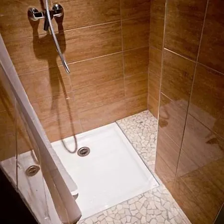 Saint Etienne Szálloda 3*