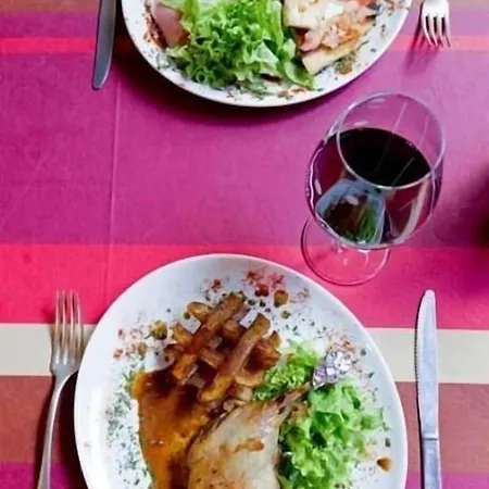 Saint Etienne Отель 3*