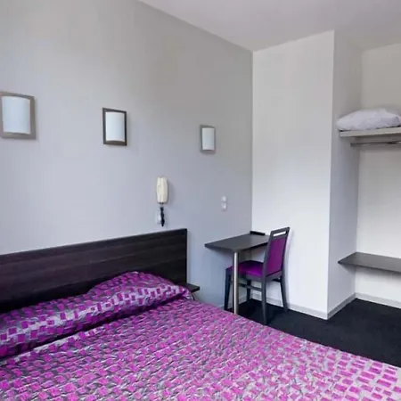 Saint Etienne Hotel 3*