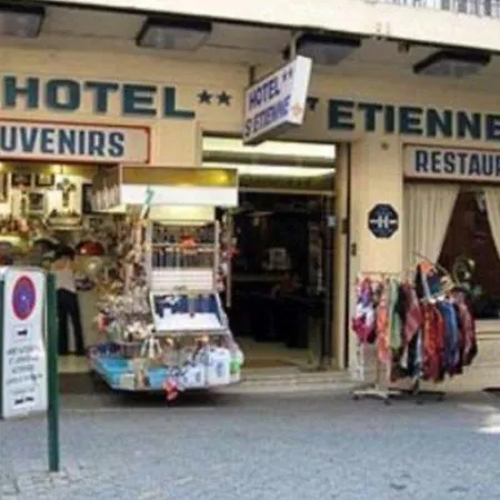 Saint Etienne Szálloda 3*