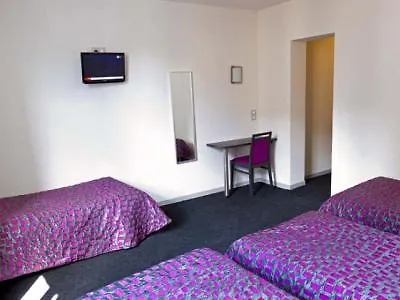 Saint Etienne 3* Lourdes