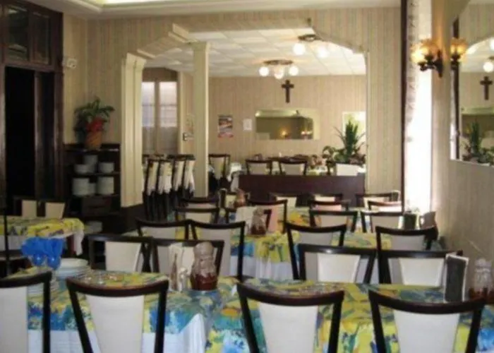 Saint Etienne 3* Lourdes